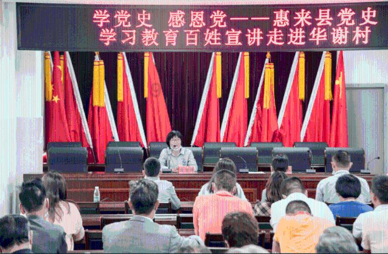 30岁章泽天伦敦被偶遇，身后跟助理气场强大，脸小人美很惊艳！